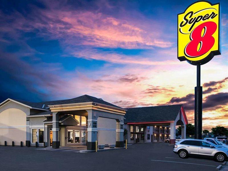 Super 8 By Wyndham Oklahoma Airport Fairgrounds West Motel Exterior photo