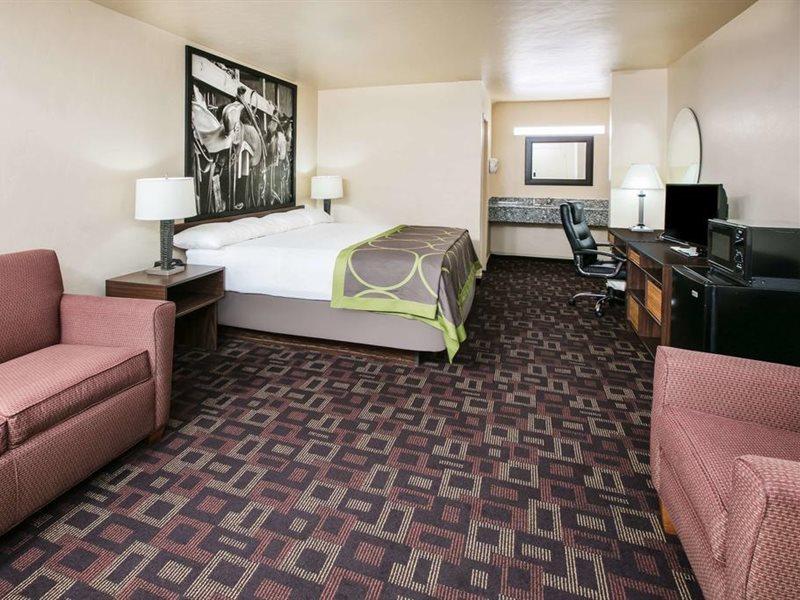 Super 8 By Wyndham Oklahoma Airport Fairgrounds West Motel Exterior photo