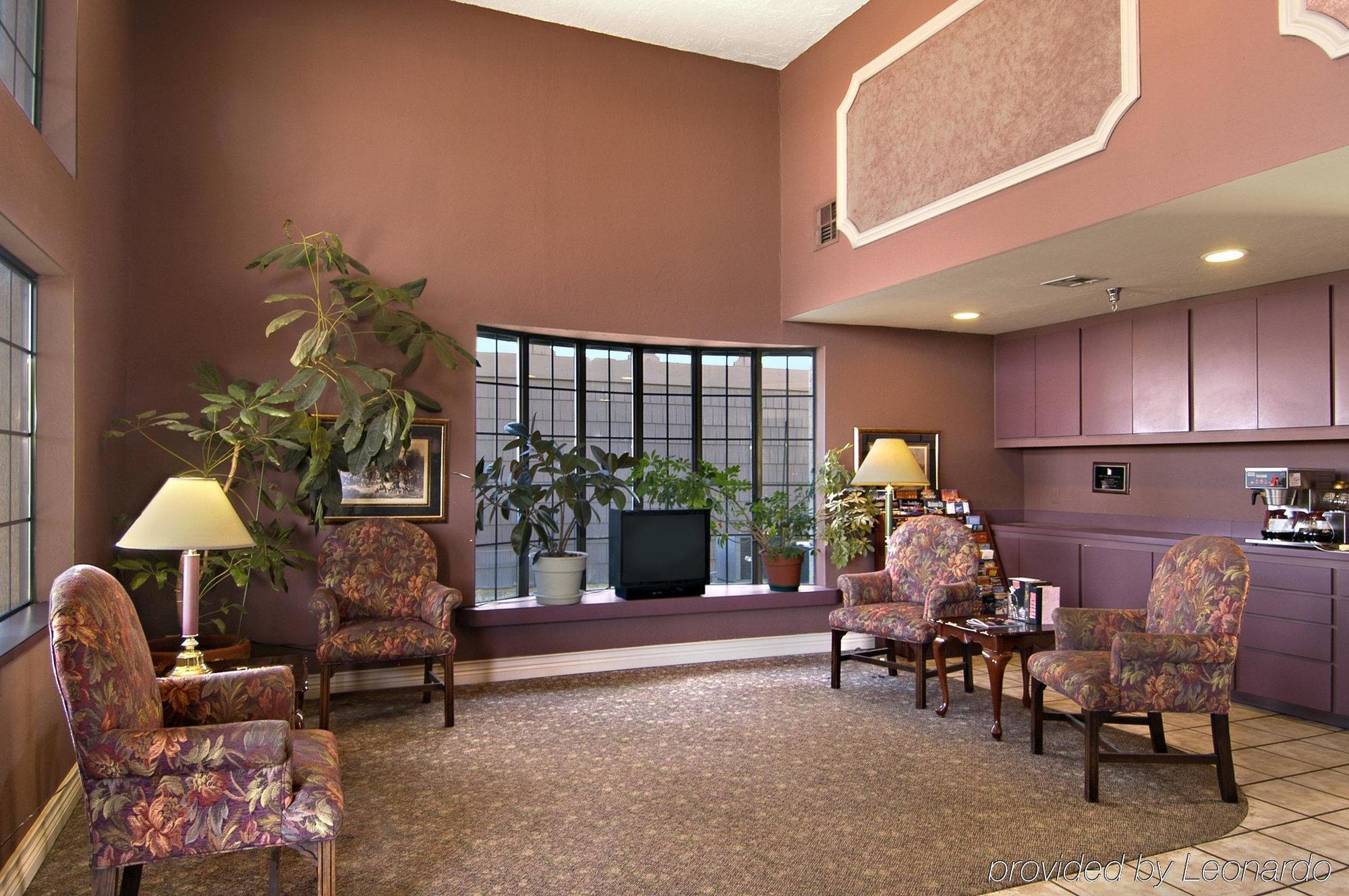 Super 8 By Wyndham Oklahoma Airport Fairgrounds West Motel Exterior photo